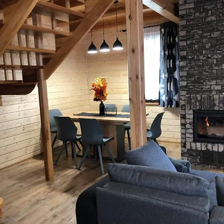 山林小屋 12